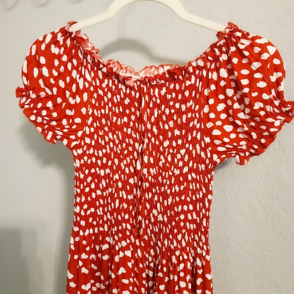 Dress - Picture 2 of 4